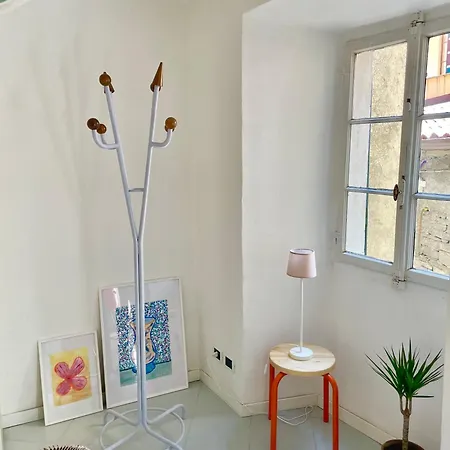 Casa Curie 17 In Borgo Storico Nyaraló Moltrasio