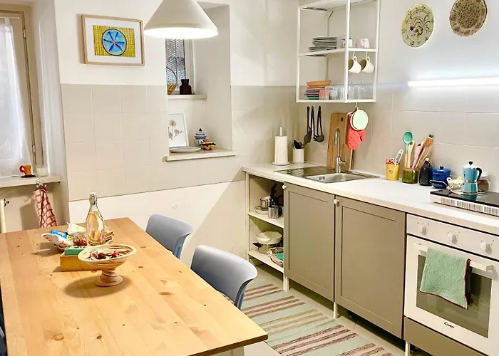 Casa Curie 17 In Borgo Storico Moltrasio