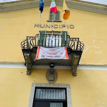 Casa Curie 17 In Borgo Storico Feriehus Moltrasio