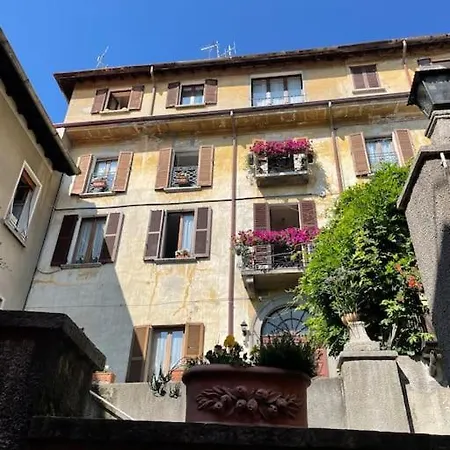 Casa Curie 17 In Borgo Storico Moltrasio