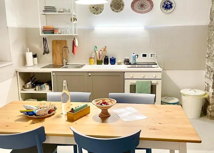 Casa Curie 17 In Borgo Storico 度假居 *