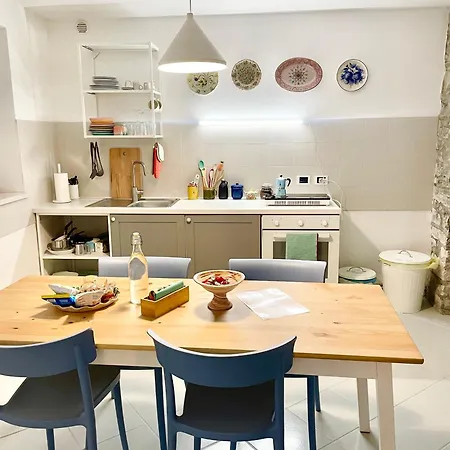 Casa Curie 17 In Borgo Storico 度假居 *