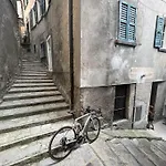 別荘 Casa Curie 17 In Borgo Storico モルトラージオ